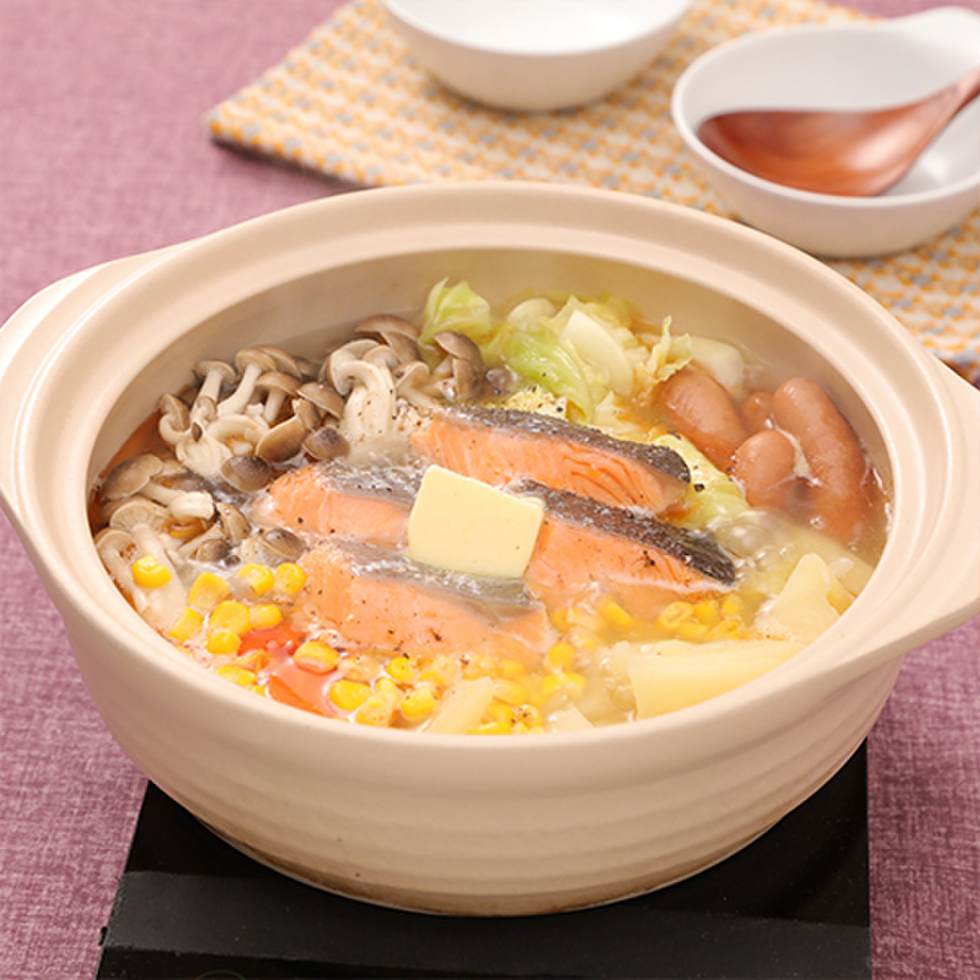 コクうま!鮭と野菜の塩バター鍋_image