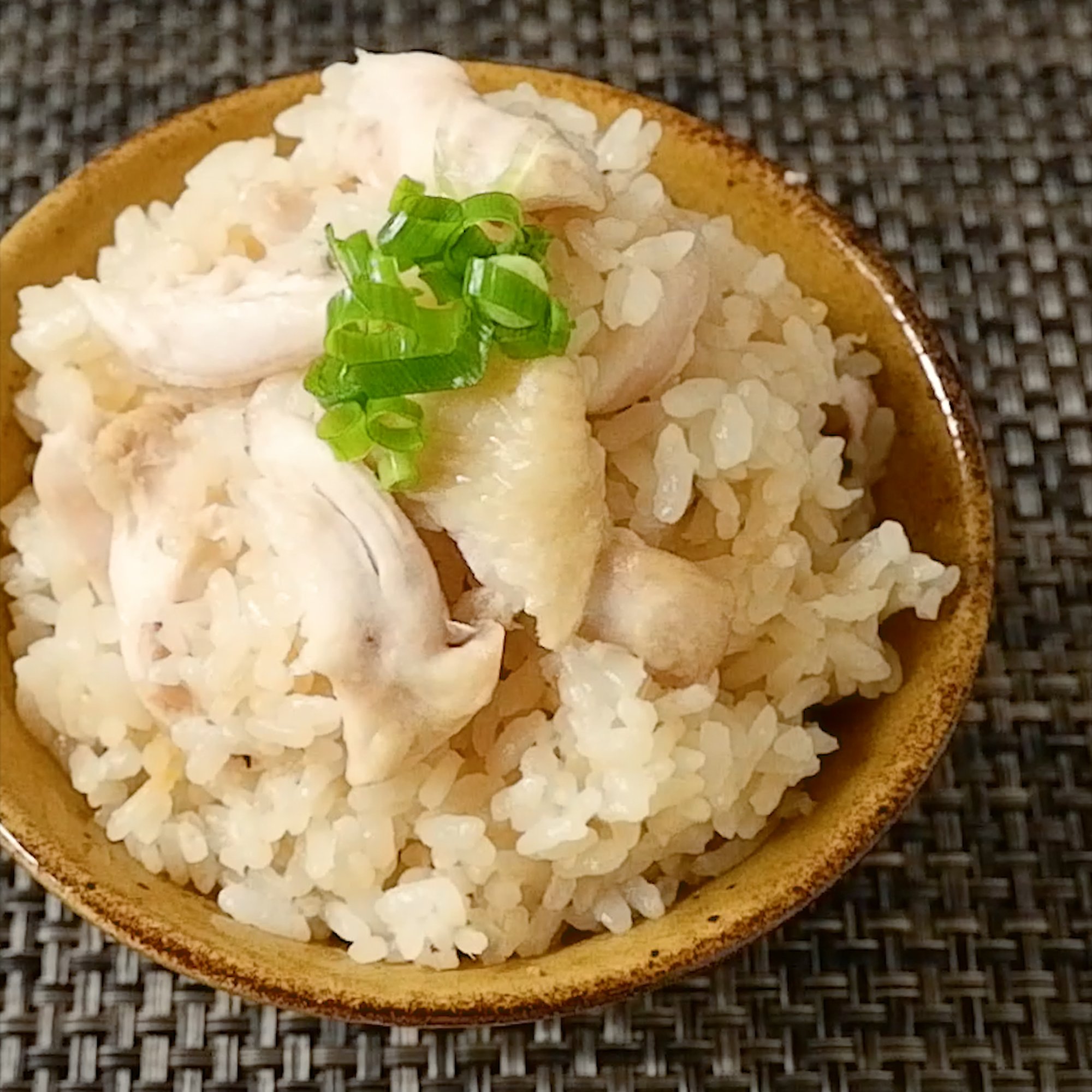 手羽元の炊き込みご飯_イメージ