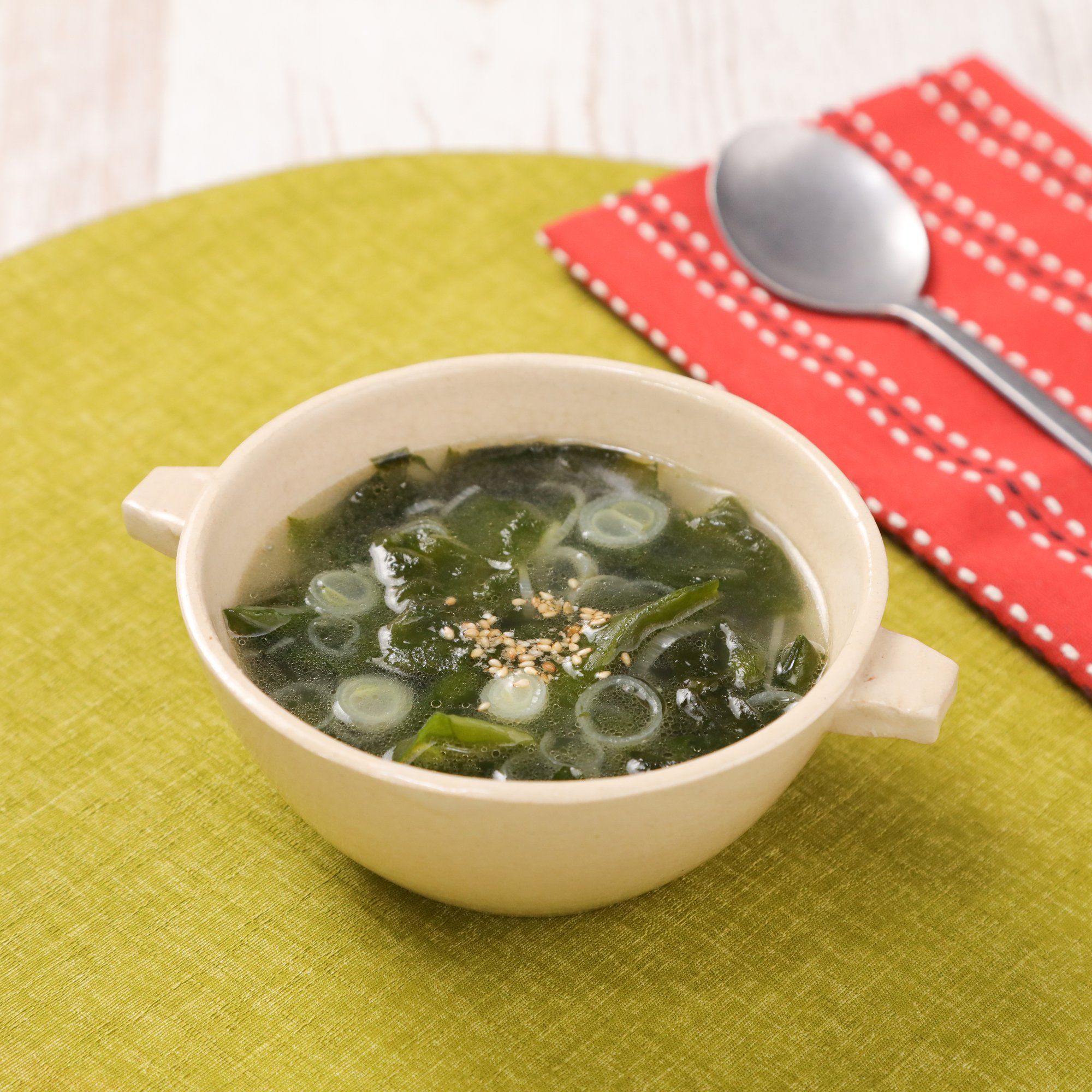 焼肉屋さんの味♪簡単わかめスープ_img