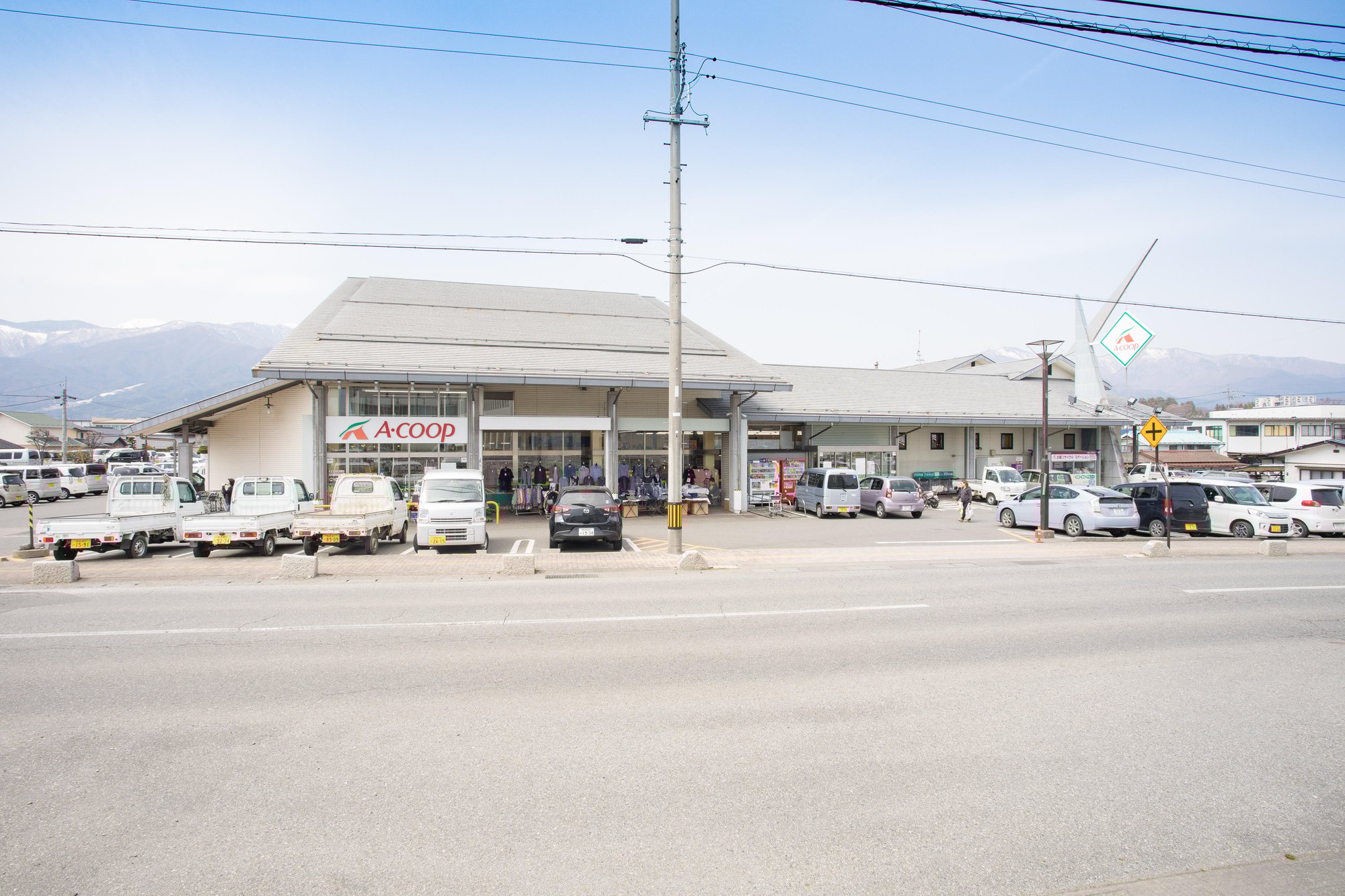 伊那中央店外観